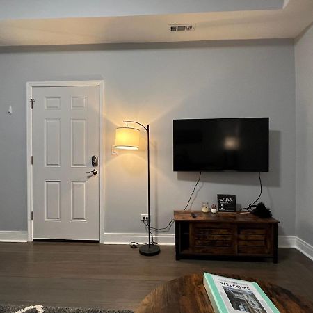 Lovely Logan Square 2-Bedroom In Chicago Luaran gambar