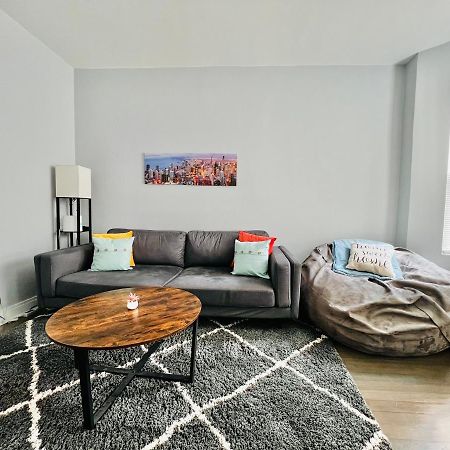 Lovely Logan Square 2-Bedroom In Chicago Luaran gambar